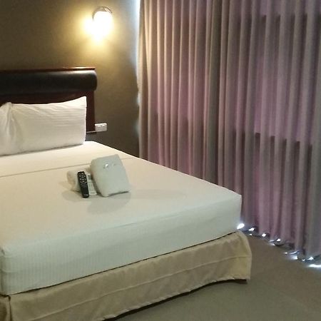 Win Hotel & Casino Talisay  Exteriér fotografie