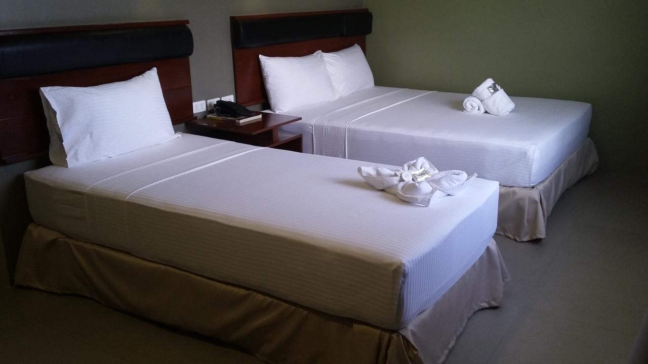 Win Hotel & Casino Talisay  Exteriér fotografie