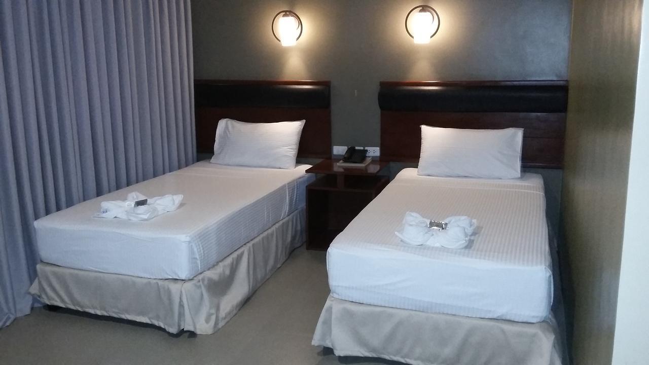 Win Hotel & Casino Talisay  Exteriér fotografie